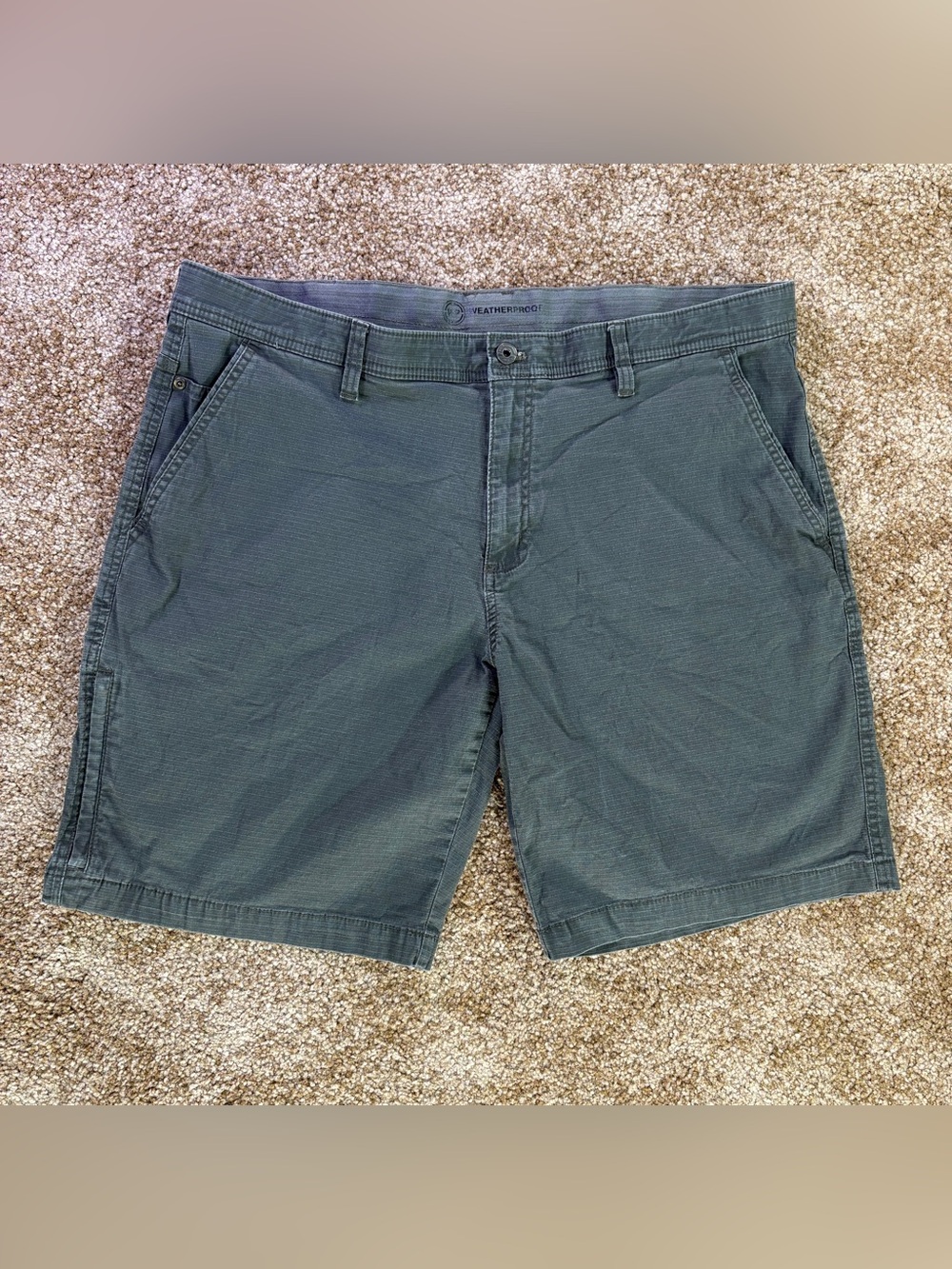 Weatherproof Vintage Men’s Olive Green Flat Front Shorts Ripstop Casual Size 40